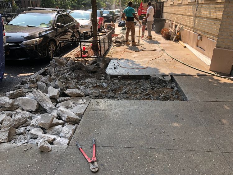 Sidewalk Repair Contractor in Queens