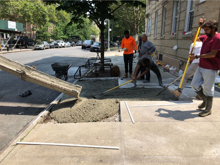 Sidewalk Repair Contractor in Queens